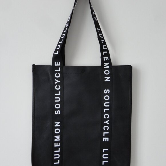 New LULULEMON Black SOULCYCLE Reflective Reusable Shopping Gym Lunch Bag Large - Picture 2 of 3